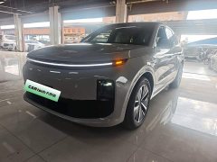 Li Auto L6 2024 Pro - ფოტო 1
