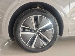 Li Auto L6 2024 Pro - ფოტო 8