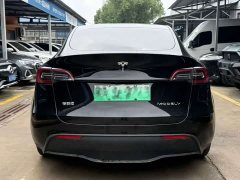 Tesla Model Y Rear-Wheel Drive - ფოტო 8