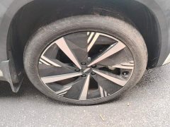 Geely Boyue L 2023 1.5TD DCT Luxury - ფოტო 6
