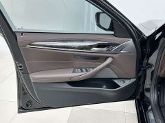 BMW 5 Series 525Li Luxury Package - ფოტო 14