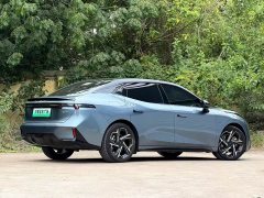 Lynk & Co Geely Lynk & Co 07 EM-P 126 Long Range Ultra - ფოტო 2