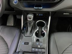 Toyota Crown Land Cruiser Crown Venza 2022 2.5L HEV AWD Premium - ფოტო 12