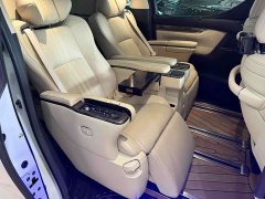 Toyota Vellfire Crown Twin Engine 2.5L HV Premium Edition - ფოტო 7