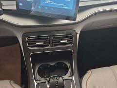 BYD Qin Plus Glory Edition EV 420KM Superior - ფოტო 9
