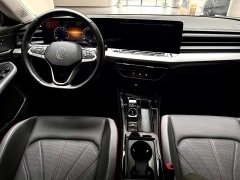 Volkswagen Lingdu L 280TSI DSG Dazzling Red Edition - ფოტო 16