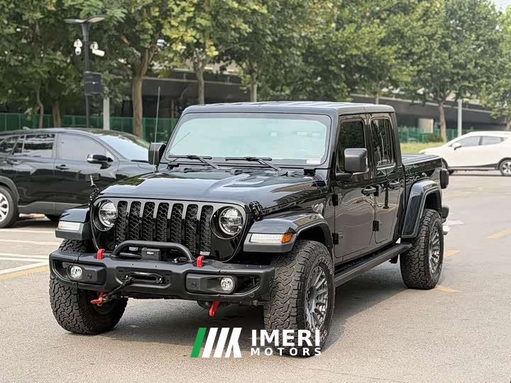Jeep Gladiator 3.6L Pioneer Edition