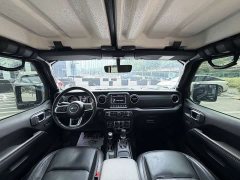 Jeep Gladiator 2022 3.6L Pioneer Edition - ფოტო 10