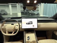 Nio Lerado L90 Max Six-Seater - ფოტო 7