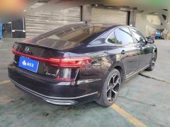 Volkswagen Passat Facelift 330TSI Starry Sky Elite - ფოტო 3