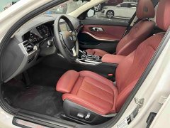 BMW 3 Series 320i M Sport Package - ფოტო 17