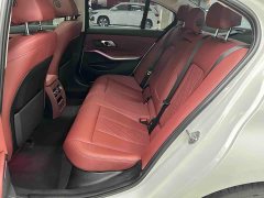 BMW 3 Series 320i M Sport Package - ფოტო 20