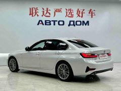 BMW 3 Series 320i M Sport Package - ფოტო 4
