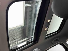 BMW MINI Countryman 1.5T Cooper All4 Connoisseur - ფოტო 14