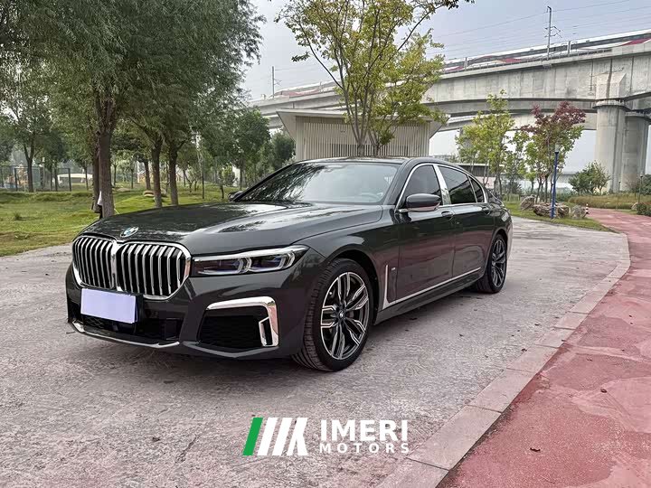 BMW 7 Series 740Li xDrive Executive M Sport Package - ავტომობილი ჩინეთიდან