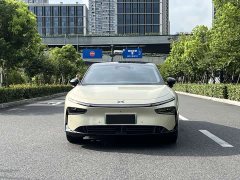 XPeng P7 Ultra-Long Range Max - ფოტო 2