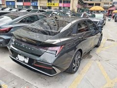 Hyundai Elantra 2023 1.5L CVT GLS Leading Edition - ფოტო 13