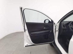 Honda Vezel 2020 1.5L CVT Pioneer Edition - ფოტო 8