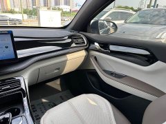BYD Qin PLUS Champion Edition DM-i 55KM Leading - ფოტო 13