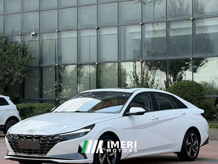 Hyundai Elantra 1.5L CVT Luxury