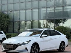Hyundai Elantra 1.5L CVT Luxury - ფოტო 1