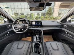 Hyundai Elantra 1.5L CVT Luxury - ფოტო 9