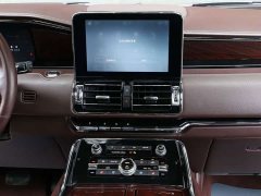 Lincoln Navigator 2021 Black Label Edition - ფოტო 18