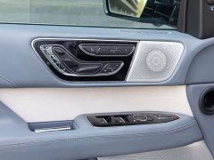 Lincoln Navigator 2020 Presidential Series 3.5T - ფოტო 9