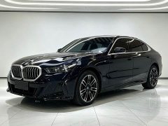BMW 5 Series 530Li Premier M Sport Package - ფოტო 1