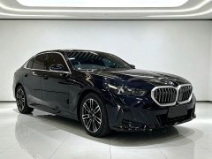 BMW 5 Series 530Li Premier M Sport Package - ფოტო 3