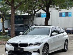 BMW 3 Series 320i M Sport Package - ფოტო 1