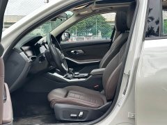 BMW 3 Series 320i M Sport Package - ფოტო 4