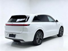 Li Auto L6 Pro - ფოტო 14