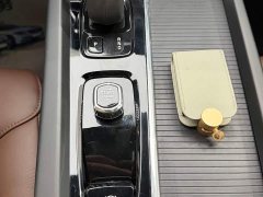 Volvo XC60 B5 AWD Smart Luxury Edition - ფოტო 19