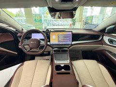 BYD Dolphin 07 EV 705 Honor Edition - ფოტო 7
