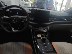 BYD Qin PLUS Glory Edition DM-i 55KM Leading - ფოტო 12