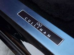 Rolls-Royce Cullinan Black Badge - ფოტო 14