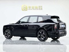Rolls-Royce Cullinan Black Badge - ფოტო 6