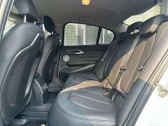BMW 1 Series 120i M Sport - ფოტო 8