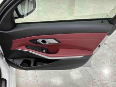 BMW 3 Series 320i M Sport Package - ფოტო 17