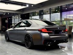 BMW M5 - ფოტო 6