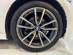 BMW 3 Series Facelift 325Li M Sport Package - ფოტო 13