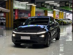 Tesla Model Y Rear-Wheel Drive - ფოტო 1