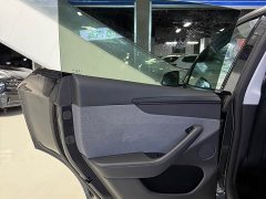 Tesla Model Y Rear-Wheel Drive - ფოტო 14