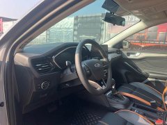 Ford Focus Sedan EcoBoost 180 Automatic Sport Edition - ფოტო 9