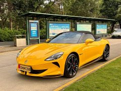 SAIC MG Cyberster 520km Legend AWD - ფოტო 2