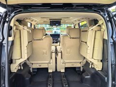 Toyota Alphard Hybrid 2.5L Premium Gold Edition - ფოტო 10