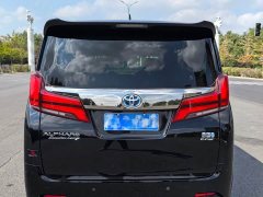 Toyota Alphard Hybrid 2.5L Premium Gold Edition - ფოტო 13