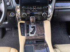 Toyota Alphard Hybrid 2.5L Premium Gold Edition - ფოტო 8