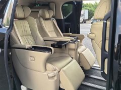 Toyota Alphard Hybrid 2.5L Premium Gold Edition - ფოტო 9